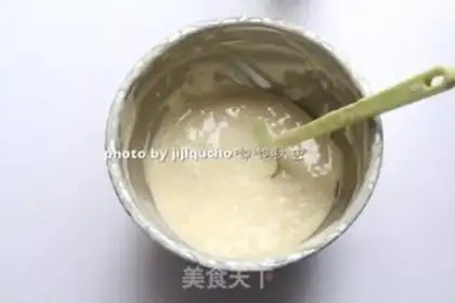 Make Spider Cupcake step 6