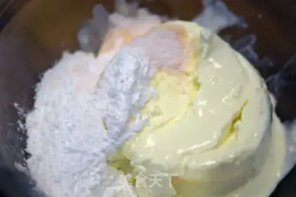 Make Sea salt cheesecake step 1