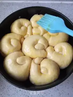Make Jelly bread step 10