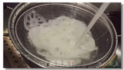 Make Red oil chips step 5