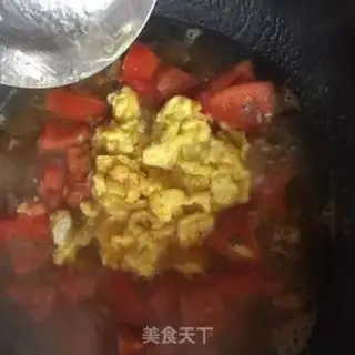 Make Tomato egg noodles step 5
