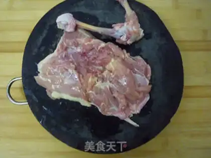 Make Garlic steamed chicken legs step 1