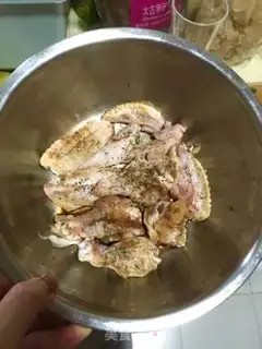 Make Pineapple chicken step 1