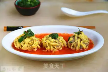 Make Golden soup lion head step 10