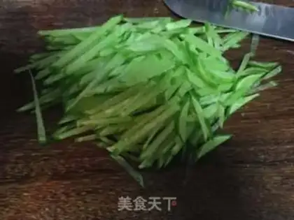 Make Blue radish shrimp step 1