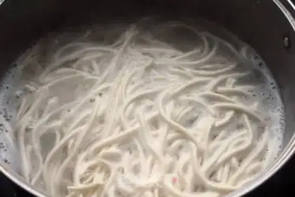 Make Homemade meat sauce and noodles step 9