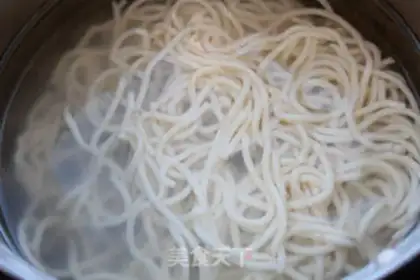 Make Homemade meat sauce and noodles step 10