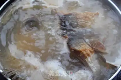 Make Milk, white fish soup step 5