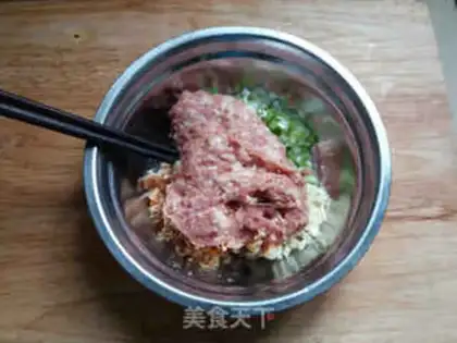 Make Delicious meat pie step 5