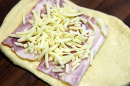 Make Hungarian bacon bread step 6