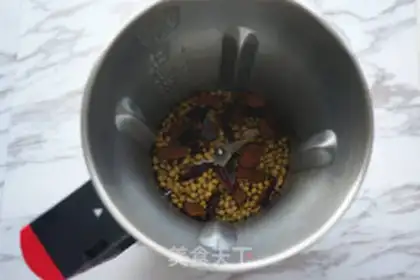 Make Red date soy sauce step 2