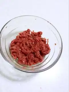 Make Pepper beef step 1