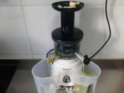Make Plumbing and vegetable juice step 2