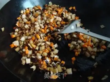 Make Potato pan helmet step 14