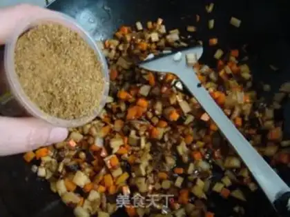 Make Potato pan helmet step 15