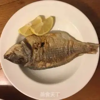 Make Dry-fried mackerel step 2