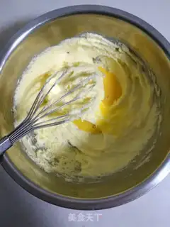 Make Cranberry cream pound cake step 2