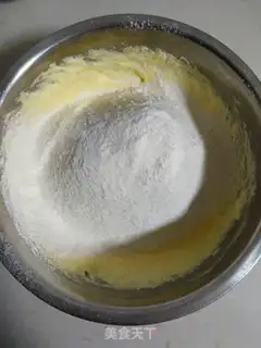 Make Cranberry cream pound cake step 3
