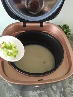 Make Porridge of mushroom rice step 5