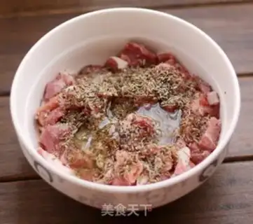 Make Hands on lamb rice step 3