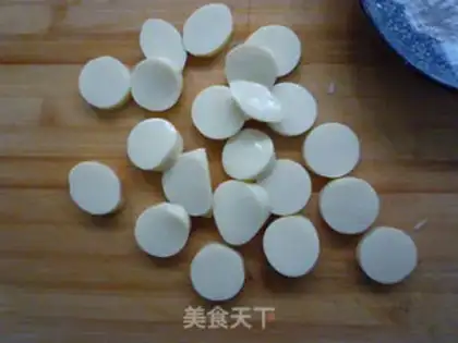 Make The mushrooms burn Japanese tofu step 2