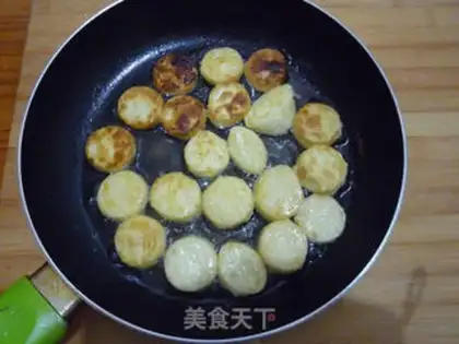 Make The mushrooms burn Japanese tofu step 4