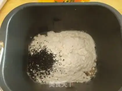 Make Black sesame toast step 0