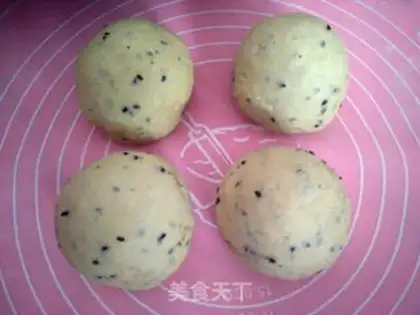 Make Black sesame toast step 3