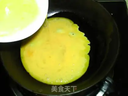 Make Onion eggs, noodle step 4