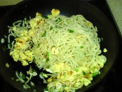 Make Onion eggs, noodle step 9