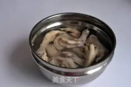 Make A fragrance claw step 1