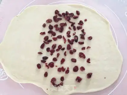 Make Cranberry buns step 3
