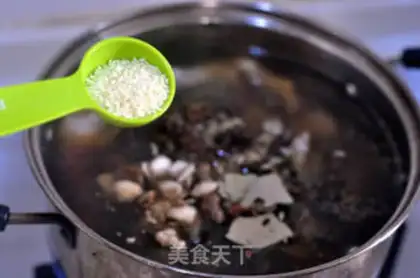 Make A fragrance claw step 5