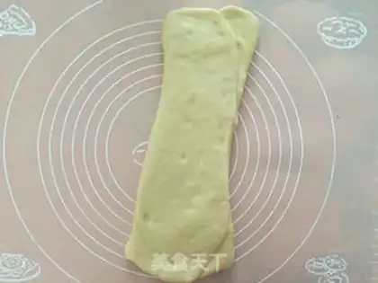 Make Cranberry buns step 5