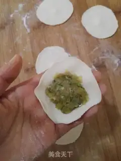 Make Roach pork dumplings step 8