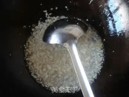 Make Garlic fan dolls step 8