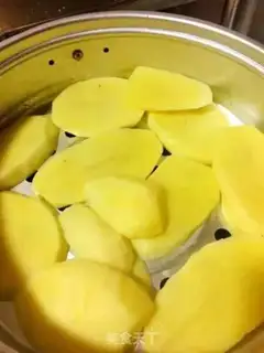 Make Cheese mashed potatoes step 1