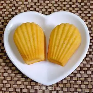 Make Orange Madeleine step 7