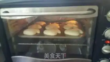 Make Little duck yogurt cake step 14