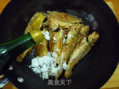 Make Home with yellow fish step 6