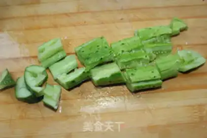 Make The cucumber molluscs step 1