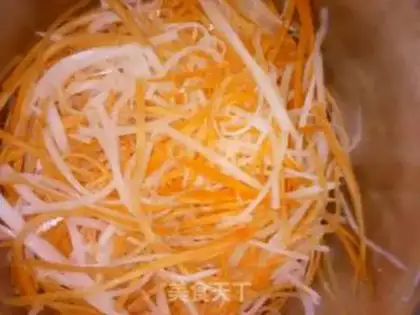 Make Spicy radish step 1