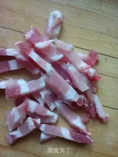 Make Spaghetti beans step 1