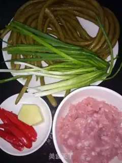 Make Sour bean horn step 0