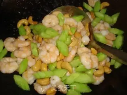 Make Cashew shrimp step 5