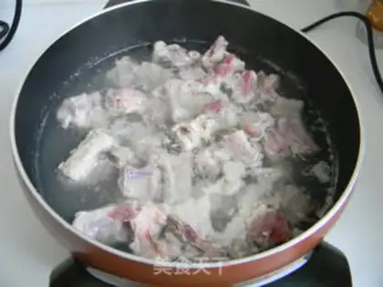 Make No soy sauce, red curd ribs step 1