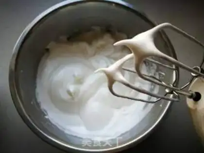 Make The original cake roll step 5