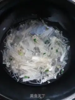 Make Gold needle mushroom soup step 4