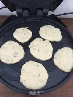 Make Black pepper celery eggcake step 2