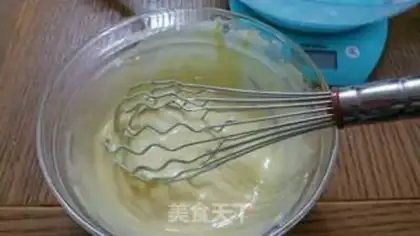 Make Sour cream pine cake. Less oil step 4